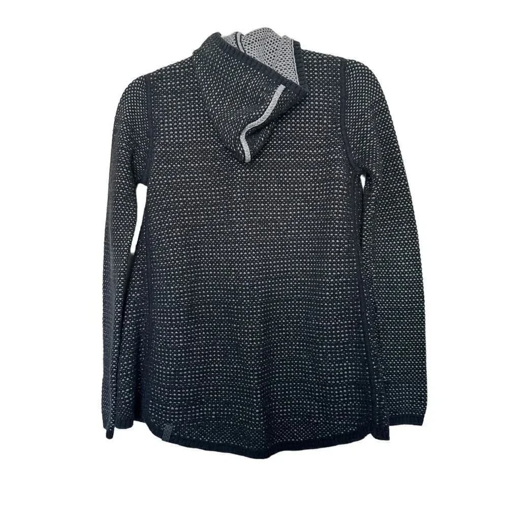 Lululemin Ivivva Hooded Cardigan Wrap Girls‎ 12 Heathered Grey Buttoned